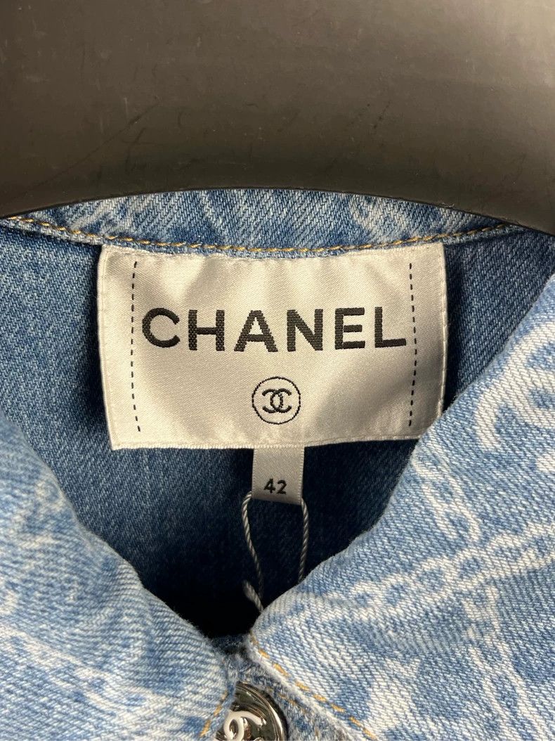 Chanel Chanel Blue Logo Denim Jacket - dmc Size US L / EU 52-54 / 3 - 4 Thumbnail