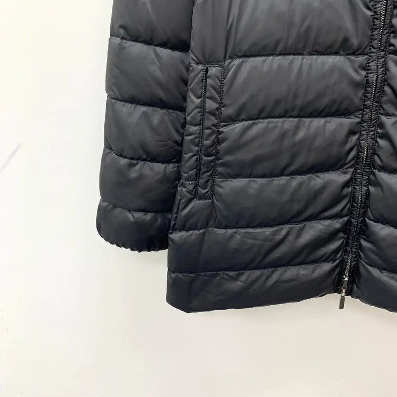 Max Mara MaxMara Women's Black Nylon Puffer Jacket 0089 Size ONE SIZE - 10 Thumbnail