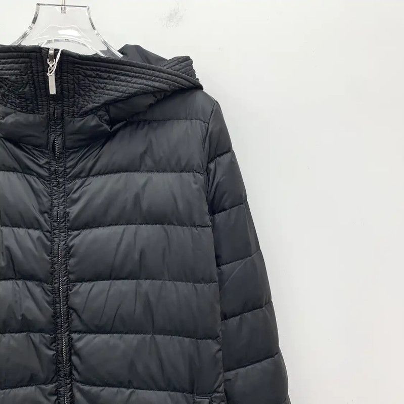 Max Mara MaxMara Women's Black Nylon Puffer Jacket 0089 Size ONE SIZE - 9 Thumbnail