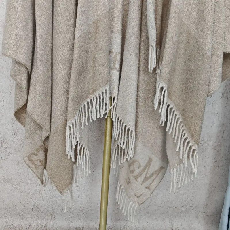 Max Mara MaxMara Beige Wool Long Coat for Women 0089 Size XL / US 12-14 / IT 48-50 - 4 Thumbnail