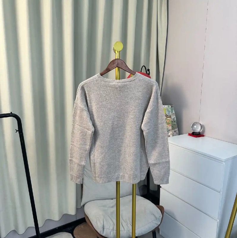 Max Mara MaxMara Gray Wool Sweater for Women 0089 Size M / US 6-8 / IT 42-44 - 2 Thumbnail