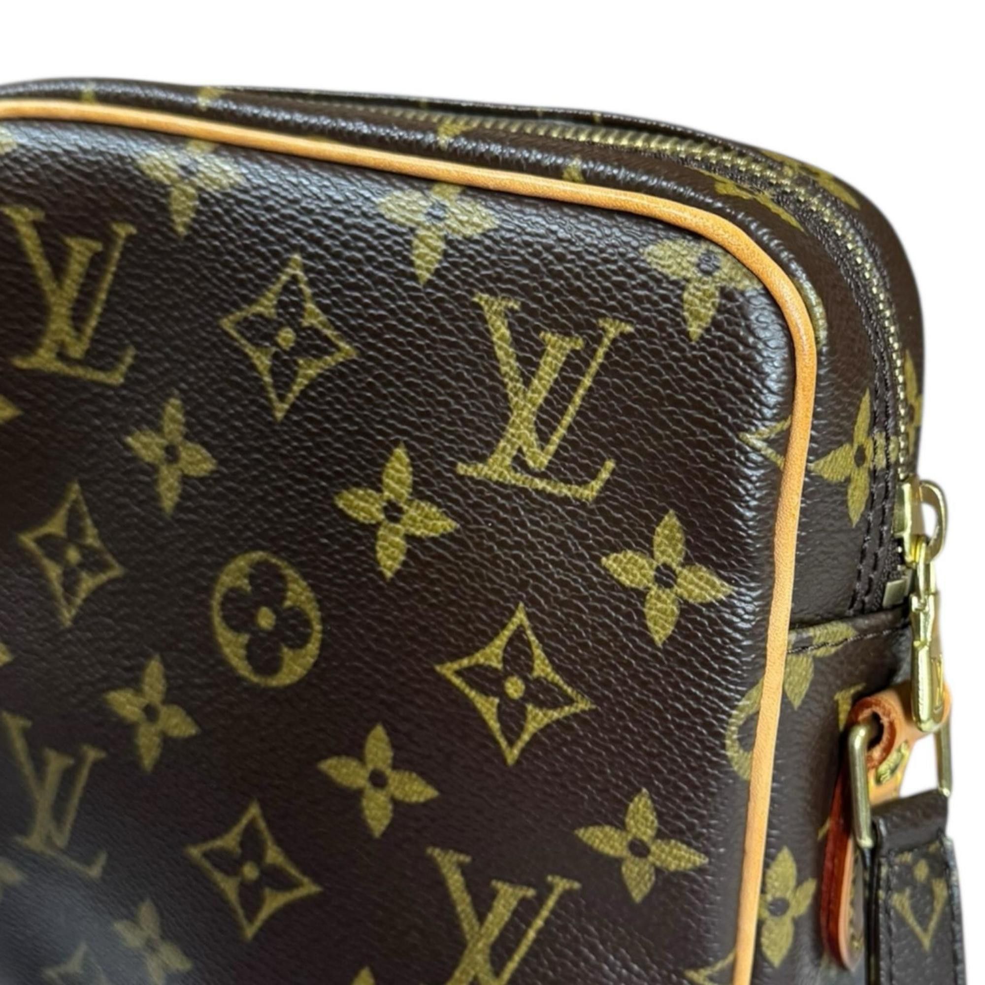 Louis Vuitton Louis Vuitton Danube Monogram Shoulder Bag in Canvas, M45266, Brown, Women's, LOUIS VUITTON Size ONE SIZE - 11 Thumbnail