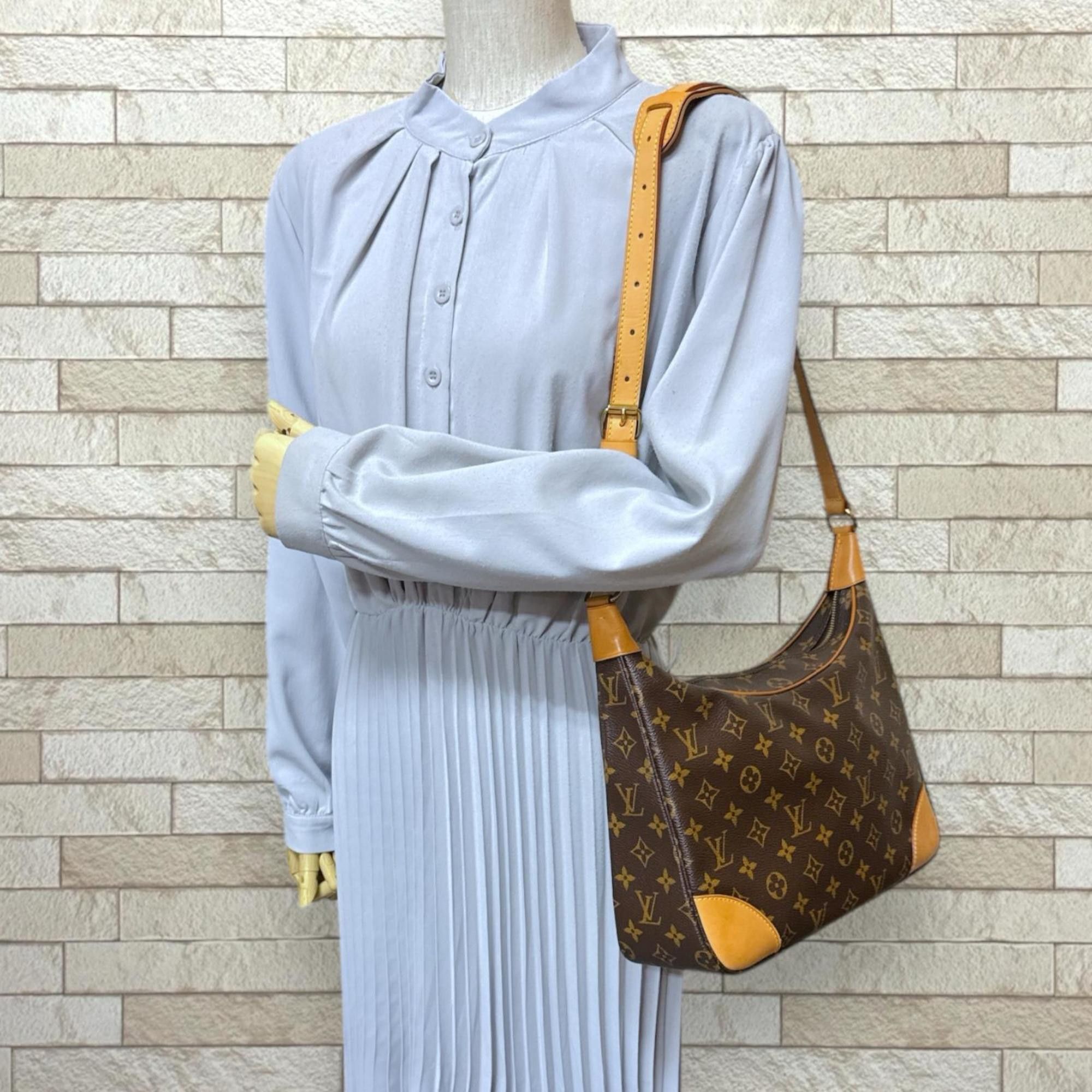 Louis Vuitton Louis Vuitton Boulogne 30 Monogram Shoulder Bag, Canvas M51265, Brown, Women's, LOUIS VUITTON Size ONE SIZE - 2 Thumbnail