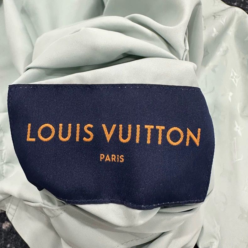 Louis Vuitton Louis Vuitton Logo Reversible Windbreaker - dmc Size US M / EU 48-50 / 2 - 5 Thumbnail