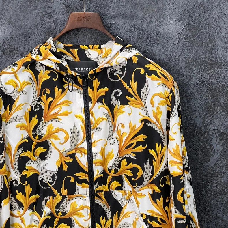Versace VERSACE Floral Print Hooded Jacket - dmc Size US M / EU 48-50 / 2 - 3 Thumbnail