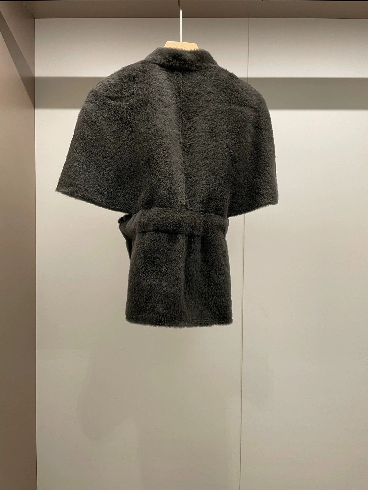 Vintage Brunello Cucinelli Reversible Lambskin Coat - dmc Size US S / EU 44-46 / 1 - 4 Thumbnail