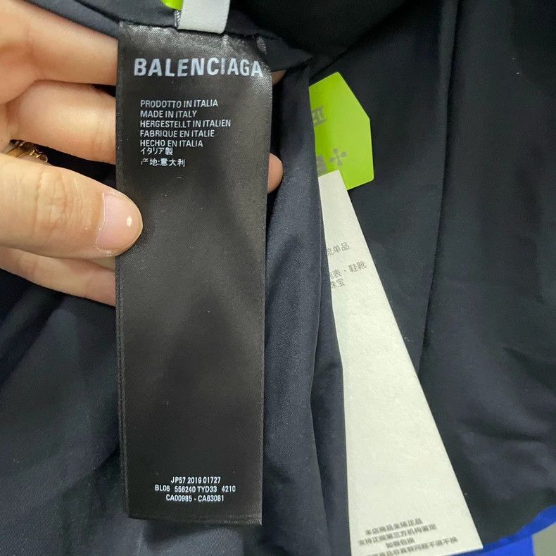 Balenciaga Balenciaga Blue Logo Print Down Jacket - dmc Size US L / EU 52-54 / 3 - 5 Thumbnail