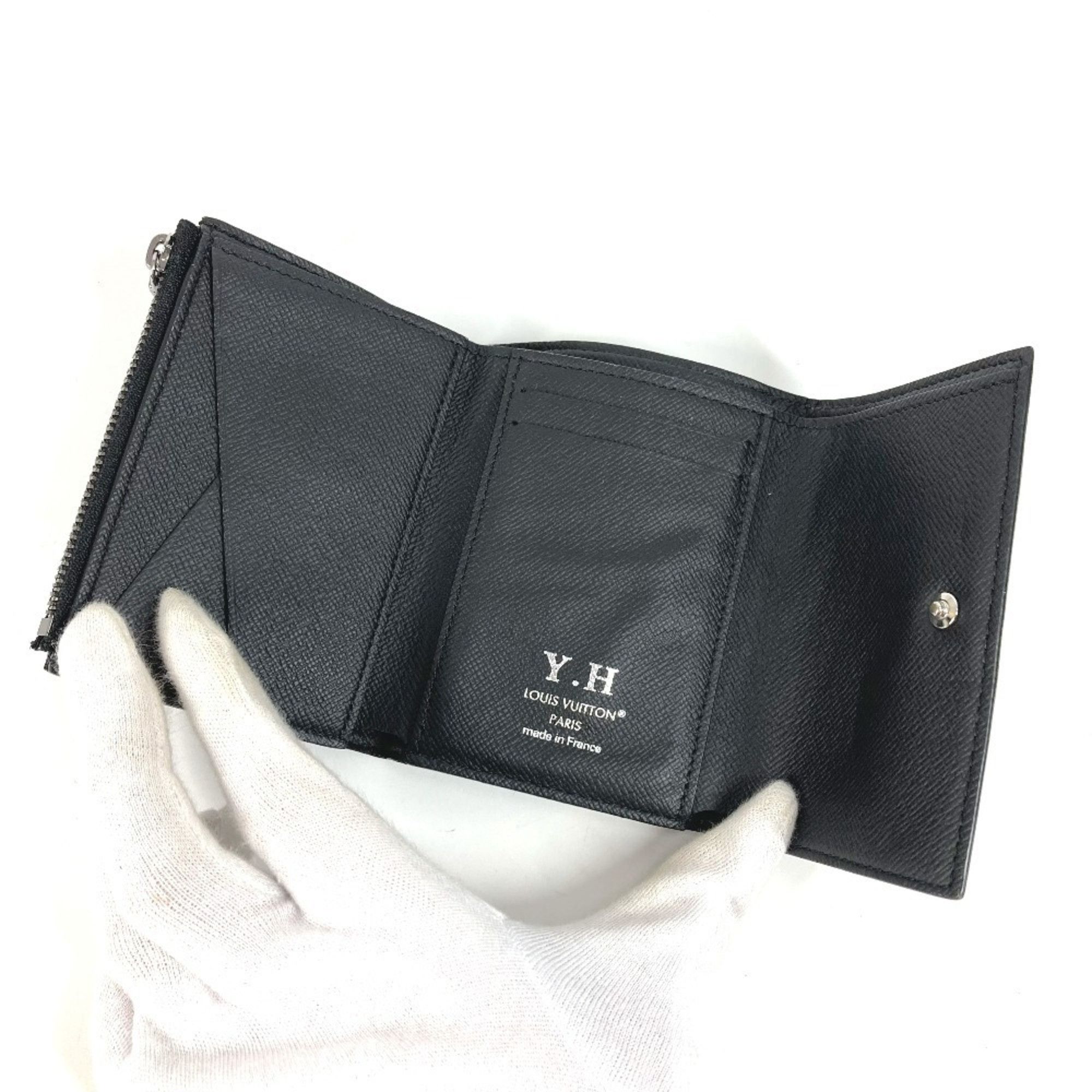 Louis Vuitton LOUIS VUITTON M12598 Monogram Eclipse Victor Wallet, Compact Trifold Canvas, Black, for Men and Women Size ONE SIZE - 10 Thumbnail
