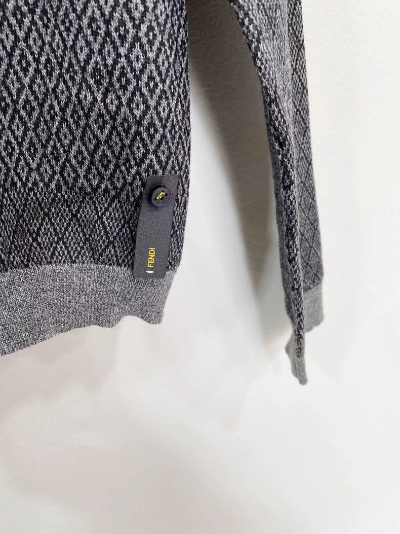 Fendi FENDI Wool V-Neck Sweater - dmc Size US M / EU 48-50 / 2 - 2 Thumbnail