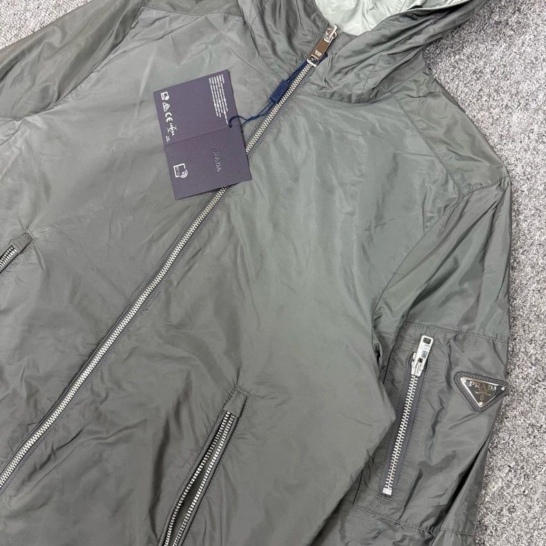 Prada Prada Re-Nylon Reversible Windbreaker Jacket - dmc Size US L / EU 52-54 / 3 - 3 Thumbnail