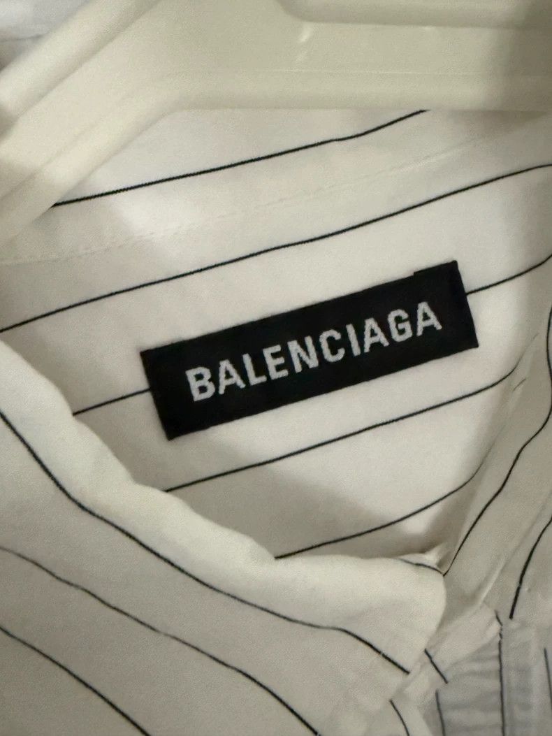 Balenciaga Balenciaga Striped Unisex Shirt Size 38 - dmc Size US M / EU 48-50 / 2 - 3 Thumbnail