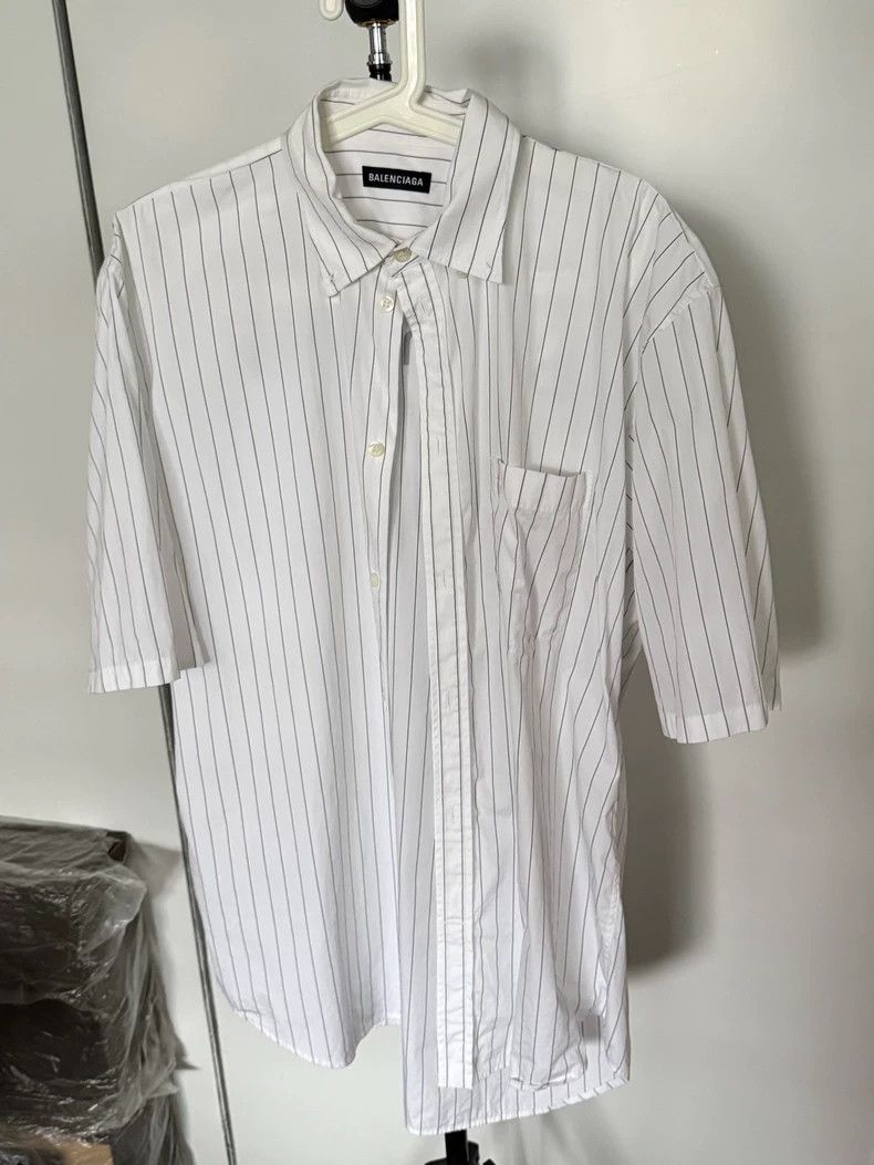 Balenciaga Balenciaga Striped Unisex Shirt Size 38 - dmc Size US M / EU 48-50 / 2 - 2 Thumbnail