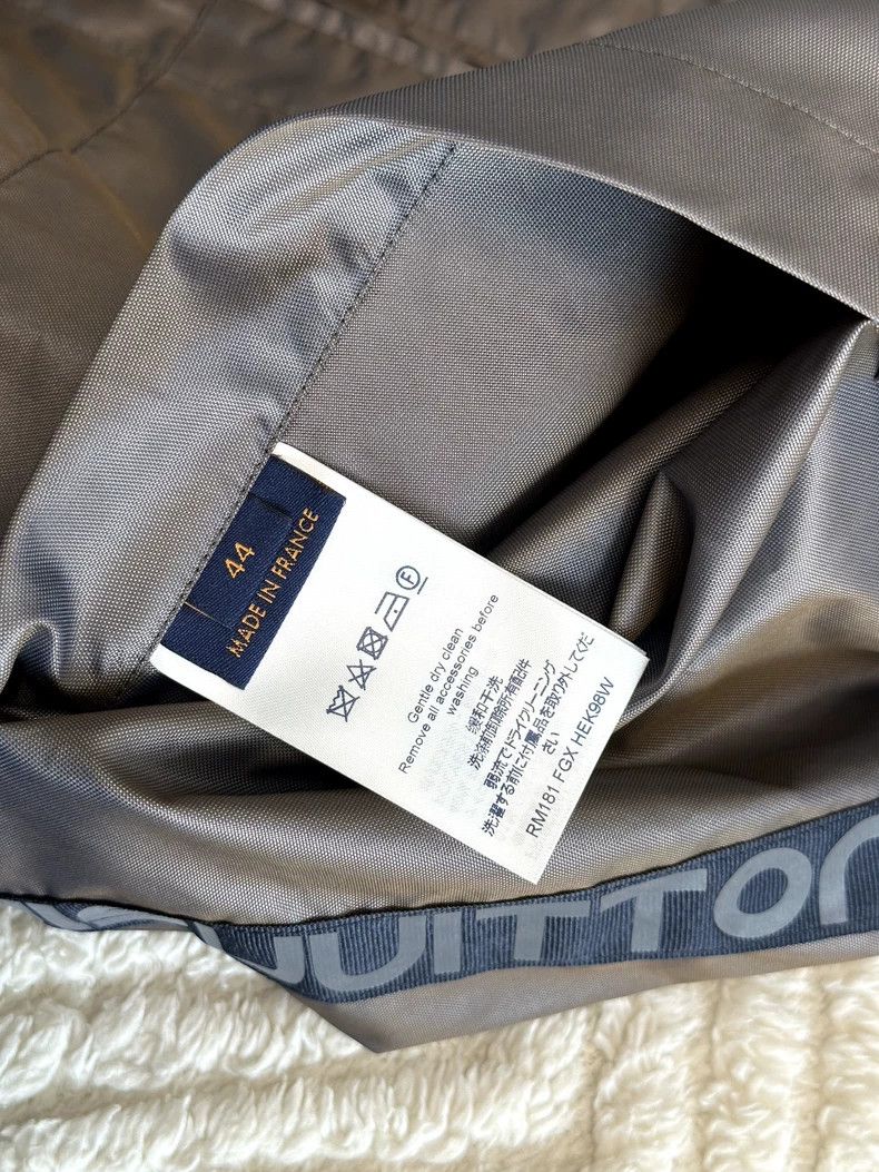 Louis Vuitton Louis Vuitton Laser Logo Trench Coat - dmc Size US L / EU 52-54 / 3 - 7 Thumbnail