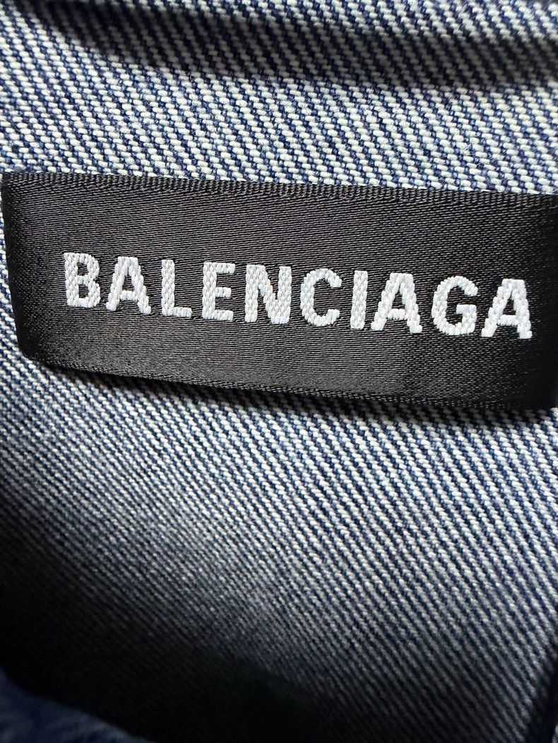 Balenciaga Balenciaga Blue Denim Jacket Size 48 - dmc Size US L / EU 52-54 / 3 - 3 Thumbnail