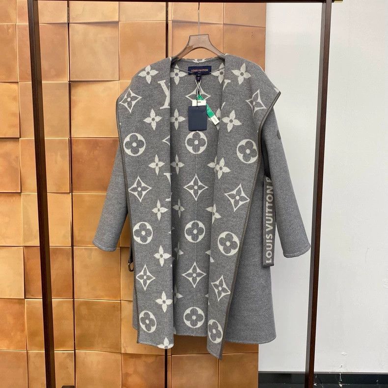 Louis Vuitton Louis Vuitton Monogram Robe Coat - dmc Size US M / EU 48-50 / 2 - 3 Thumbnail