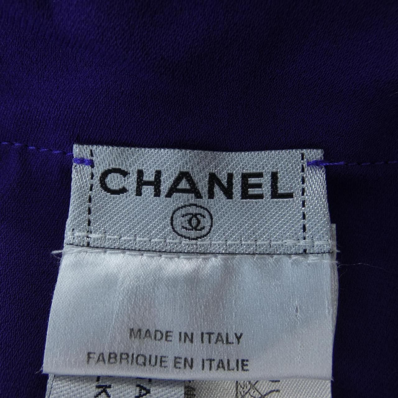 Chanel Chanel Chanel P32057V03555 Silk Top Others Tops P32057V03555 07A DUTY FREE for USA Size ONE SIZE - 4 Thumbnail
