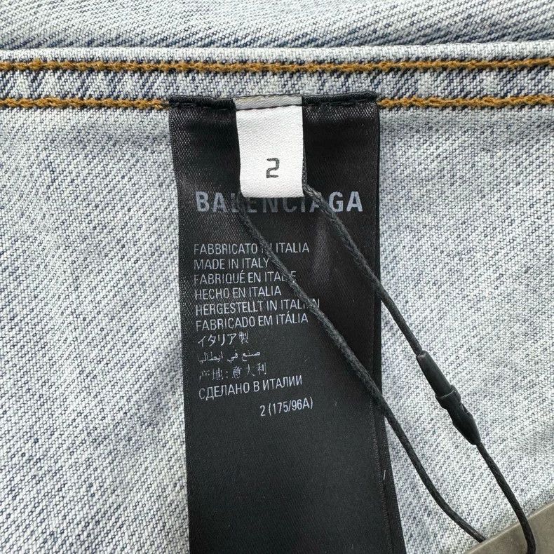 Balenciaga Balenciaga TWISTED Sleeve Denim Jacket - dmc Size US M / EU 48-50 / 2 - 5 Thumbnail