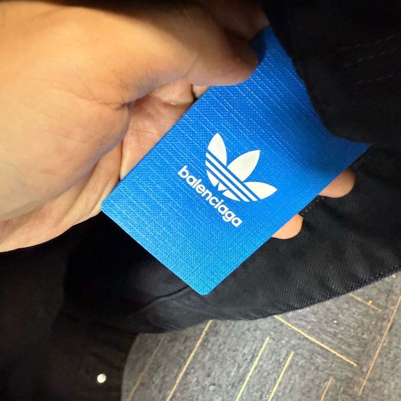 Balenciaga Balenciaga Adidas Distressed Denim Jacket - dmc Size US S / EU 44-46 / 1 - 9 Thumbnail