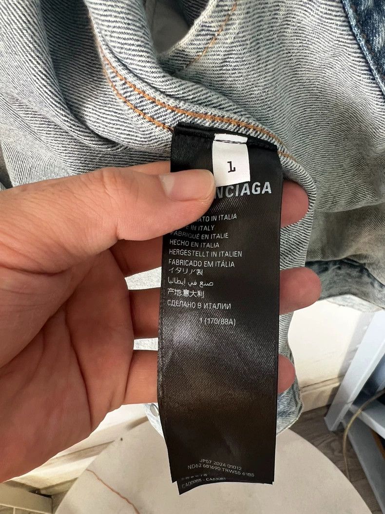 Balenciaga Balenciaga Gray Washed Denim Jacket - dmc Size US M / EU 48-50 / 2 - 3 Thumbnail