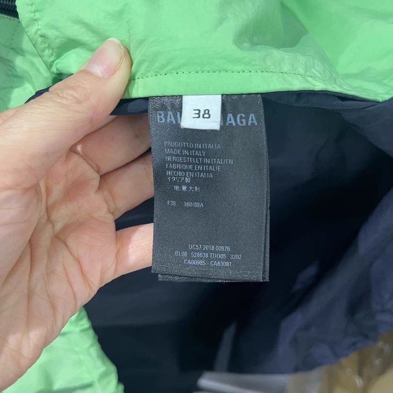 Balenciaga Balenciaga Colorblock Logo Windbreaker - dmc Size US M / EU 48-50 / 2 - 4 Thumbnail