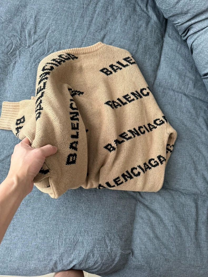 Balenciaga Balenciaga Oversized Logo Sweater S - dmc Size US S / EU 44-46 / 1 - 3 Thumbnail