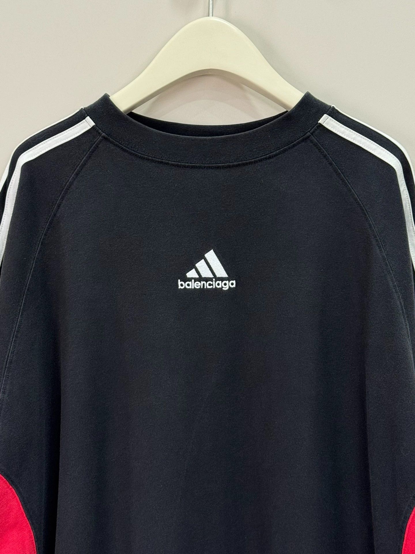 Balenciaga Balenciaga Adidas Black Red Short Sleeve - dmc Size US M / EU 48-50 / 2 - 3 Thumbnail