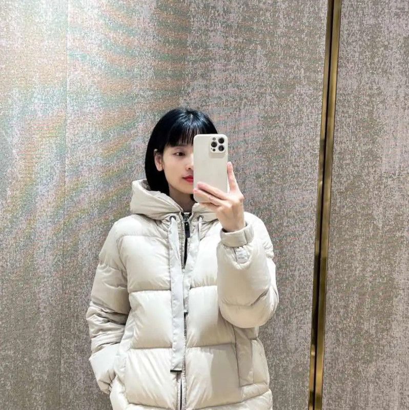 Max Mara MaxMara Beige Women's Down Jacket 0089 Size S / US 4 / IT 40 - 6 Thumbnail