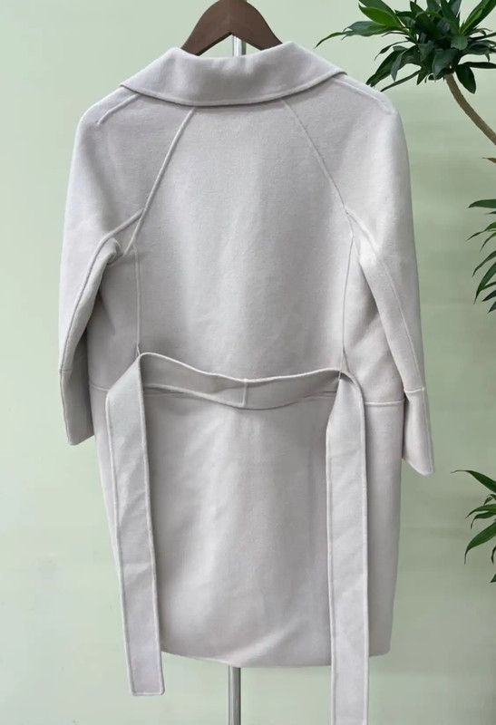 Max Mara MaxMara White Women's Coat for Elegant Styling 0089 Size S / US 4 / IT 40 - 3 Thumbnail