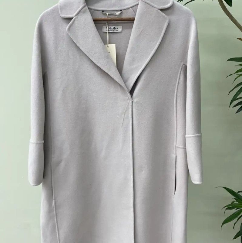 Max Mara MaxMara White Women's Coat for Elegant Styling 0089 Size S / US 4 / IT 40 - 2 Thumbnail