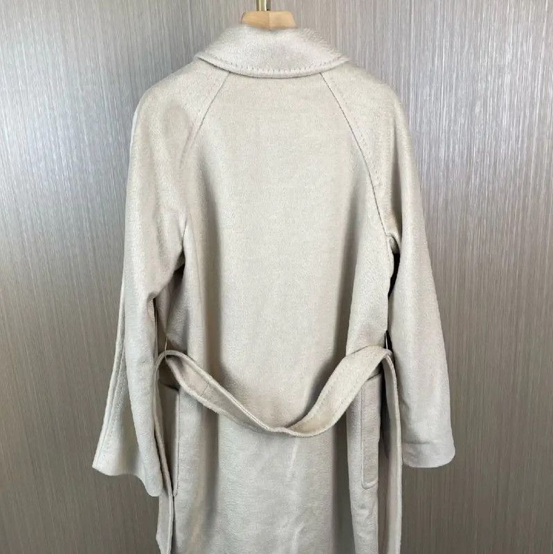 Max Mara MaxMara Elegant Cream Faux Fur Women's Coat 0089 Size L / US 10 / IT 46 - 2 Thumbnail