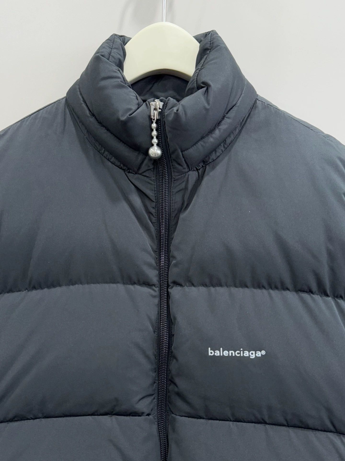 Balenciaga Balenciaga Logo Down Jacket Size 48 - dmc Size US L / EU 52-54 / 3 - 3 Thumbnail
