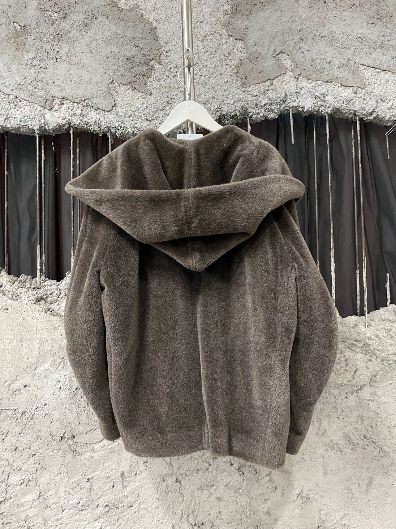 Hermes Hermes Fur Coat Size 38 - dmc Size US M / EU 48-50 / 2 - 2 Thumbnail