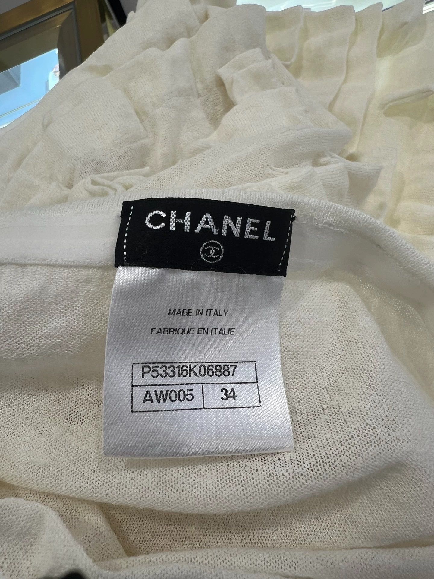 Chanel Chanel Knit Dress with Mother-of-Pearl Buttons - dmc Size US S / EU 44-46 / 1 - 7 Thumbnail