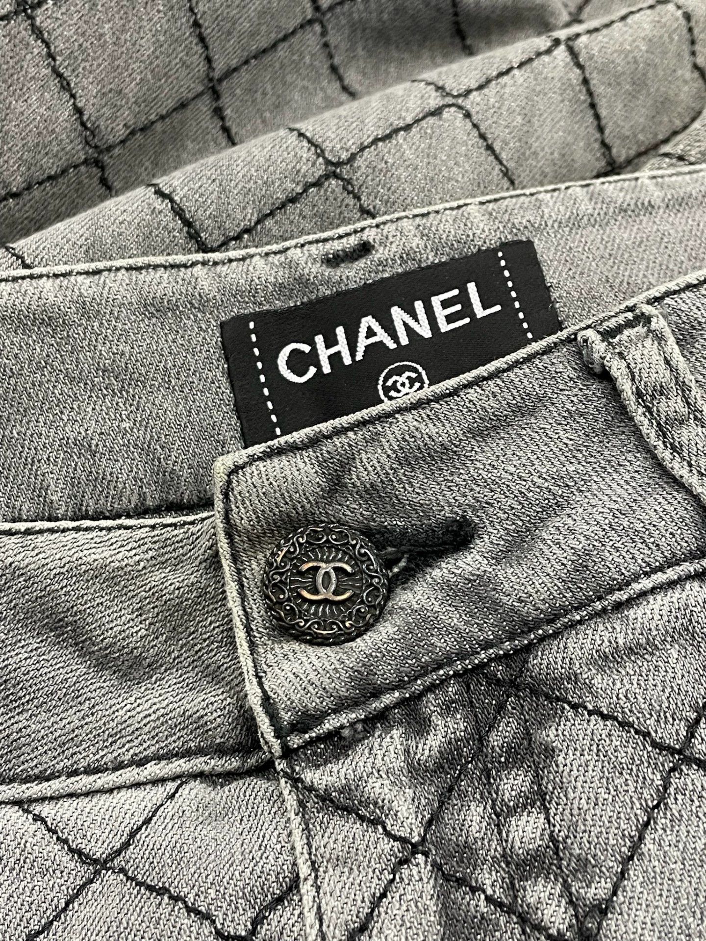 Chanel Chanel Gray Quilted Denim Jeans - dmc Size US 38 / EU 54 - 3 Thumbnail