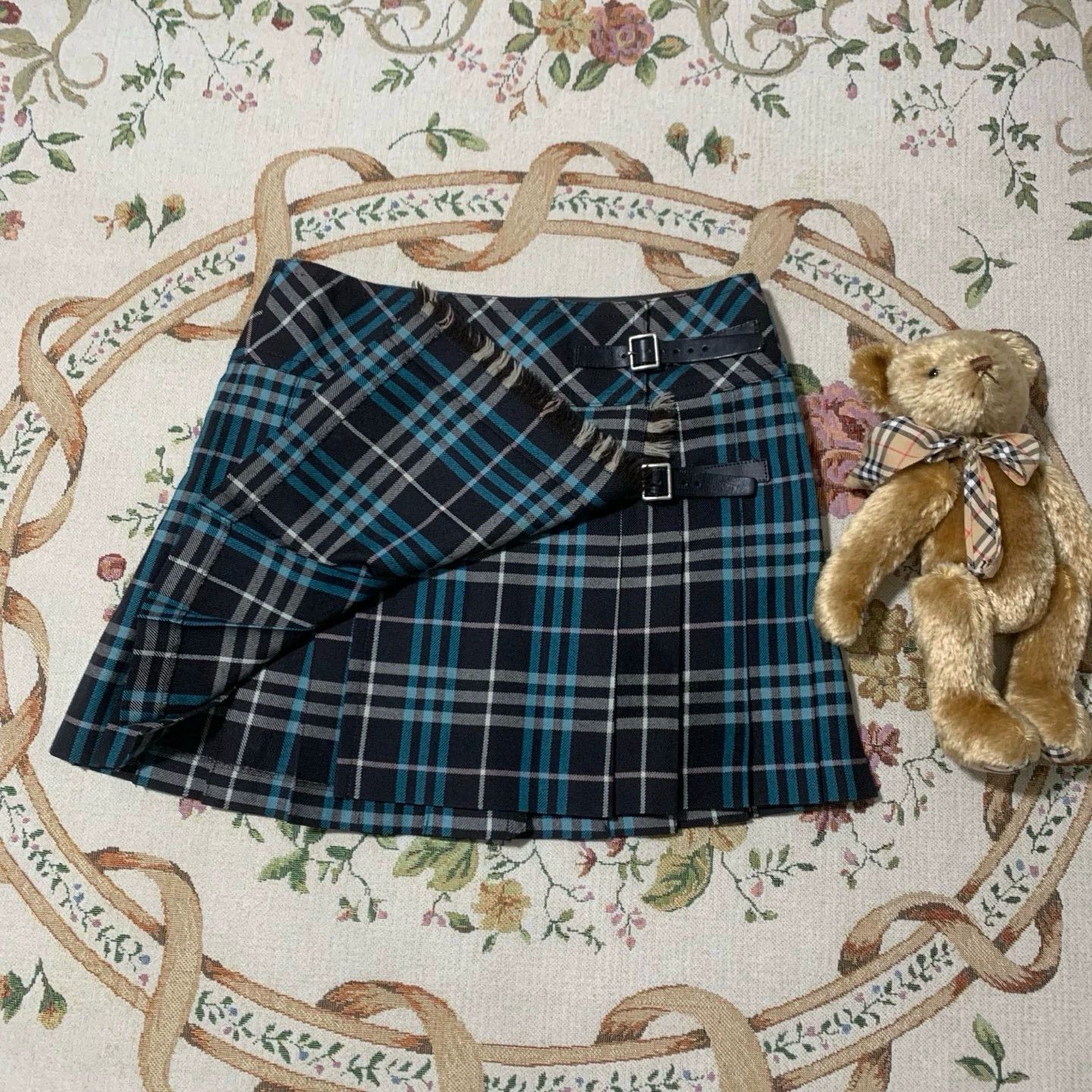 Burberry Burberry Vintage Plaid Wool Skirt - dmc Size US 28 / EU 44 - 3 Thumbnail