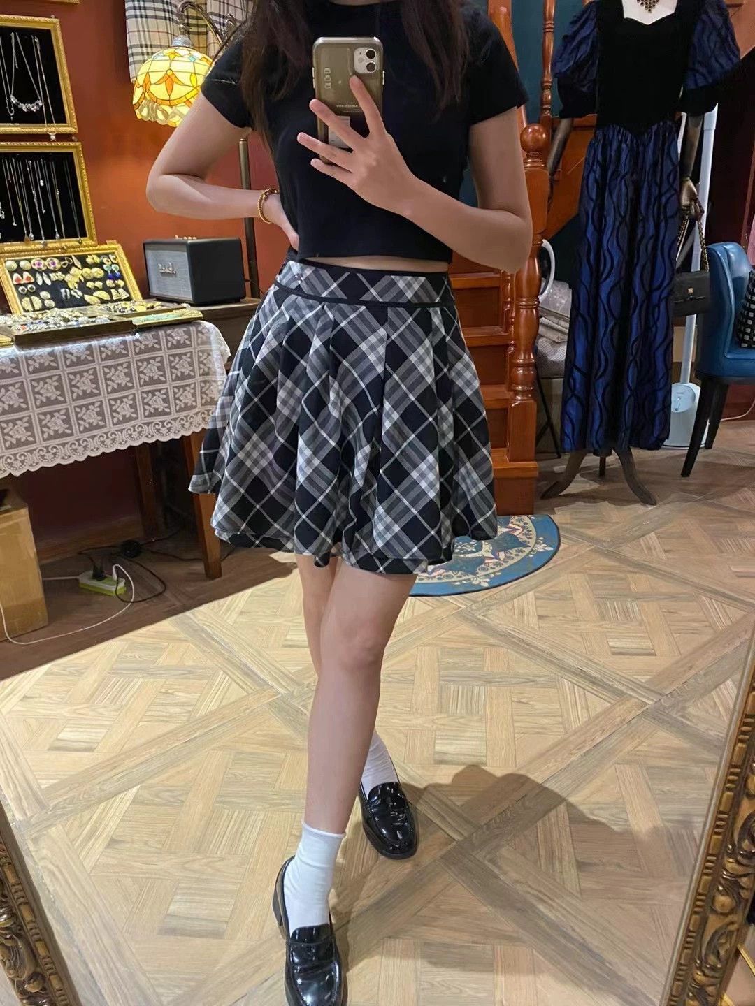 Burberry Burberry Check Pleated Mini Skirt - dmc Size US 27 - 2 Thumbnail