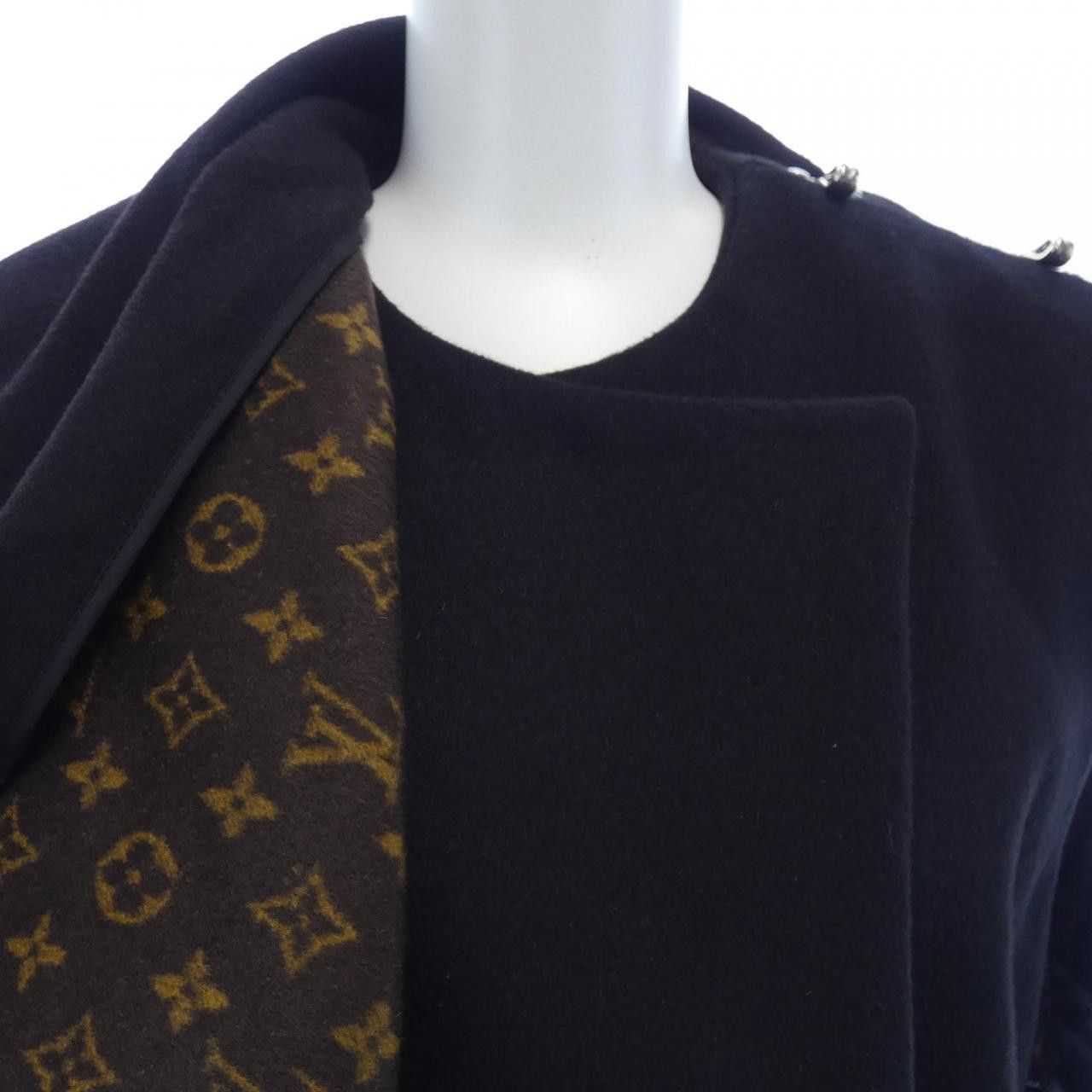 Louis Vuitton Louis Vuitton Louis Vuitton FHVE85R0R Cashmere Jacket Others Outerwear FHVE85R0R DUTY FREE for USA Size ONE SIZE - 5 Thumbnail