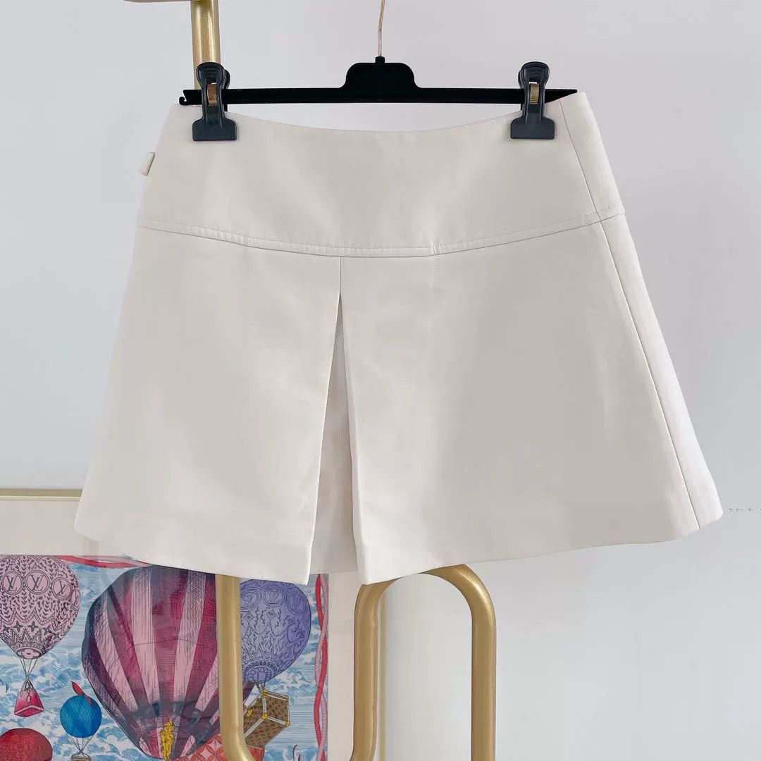 Louis Vuitton Louis Vuitton White Skirt Size 38 - dmc Size US 38 / EU 54 - 2 Thumbnail