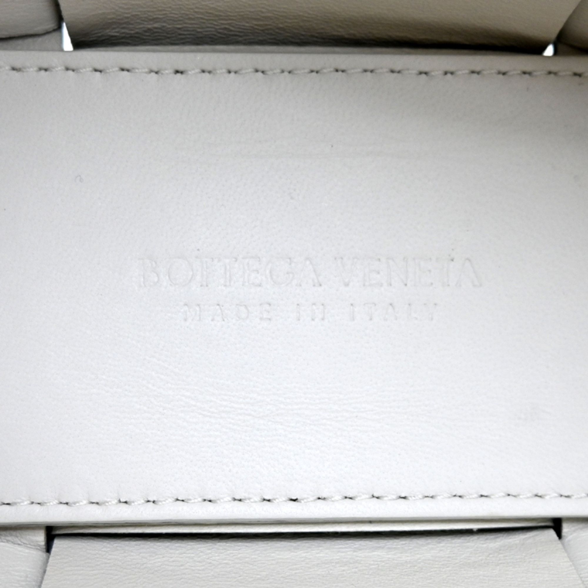Bottega Veneta Bottega Veneta Candy Arco Women's Tote Bag 729029 in Lamb Leather, Noir/White Size ONE SIZE - 8 Thumbnail