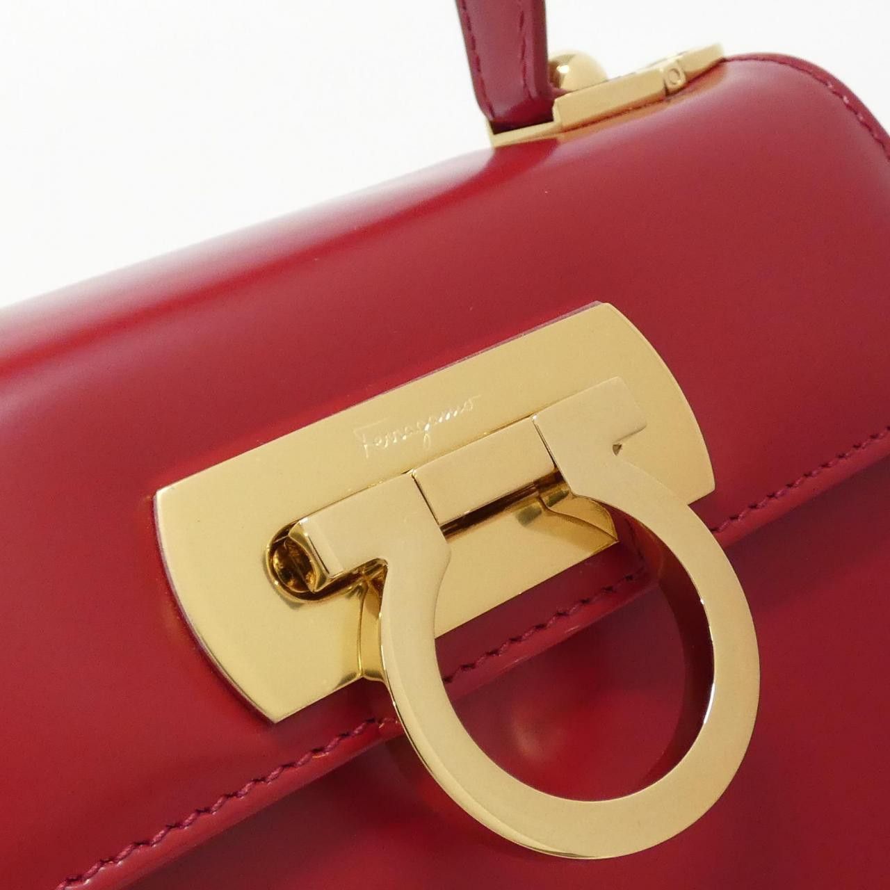 Salvatore Ferragamo Salvatore Ferragamo Salvatore Ferragamo Calf Handbag Leather Crossbody Bag 21 2193 DUTY FREE for USA Size ONE SIZE - 4 Thumbnail