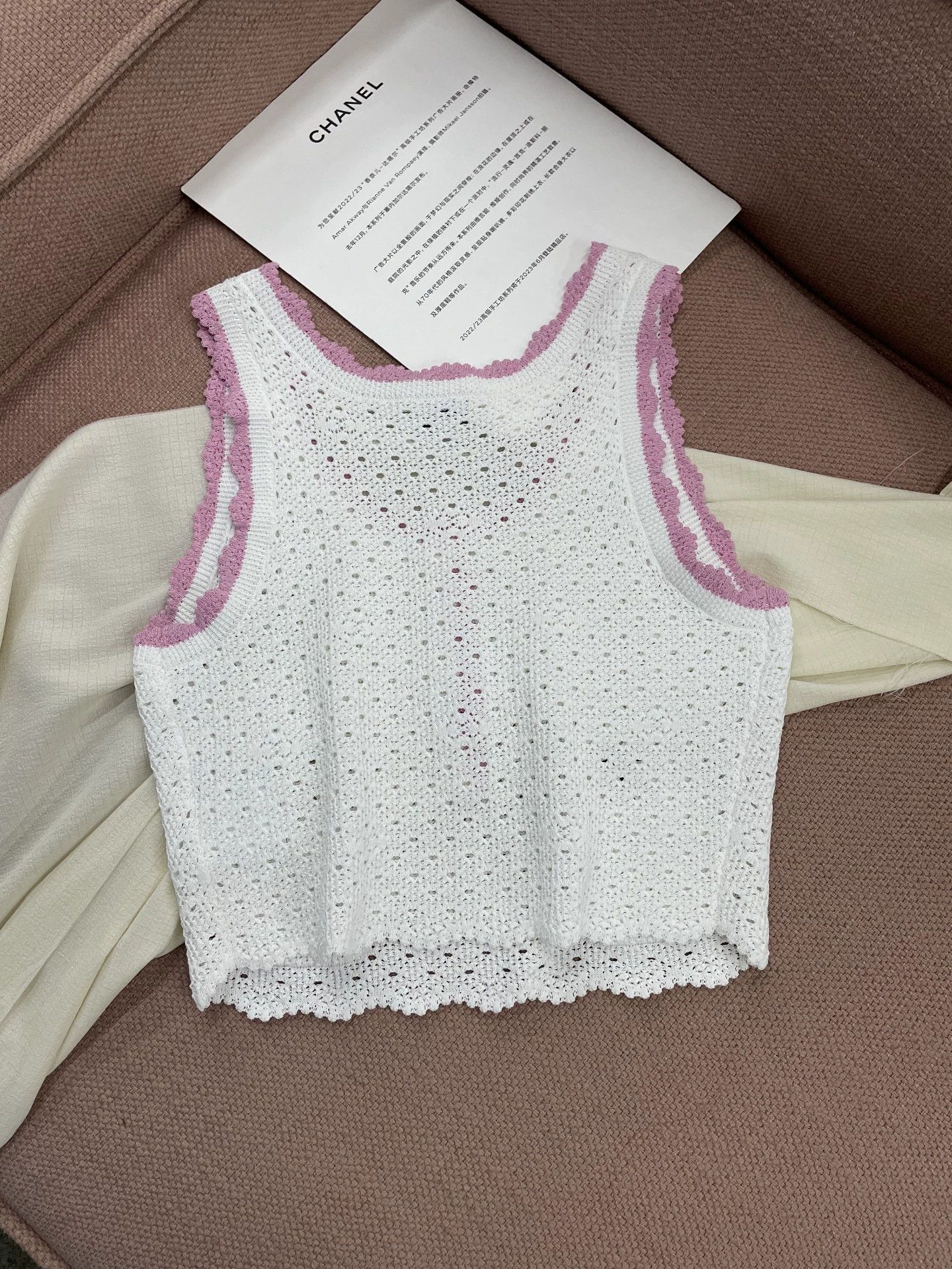 Chanel Chanel White Knit Sleeveless Top - dmc Size US XS / EU 42 / 0 - 3 Thumbnail