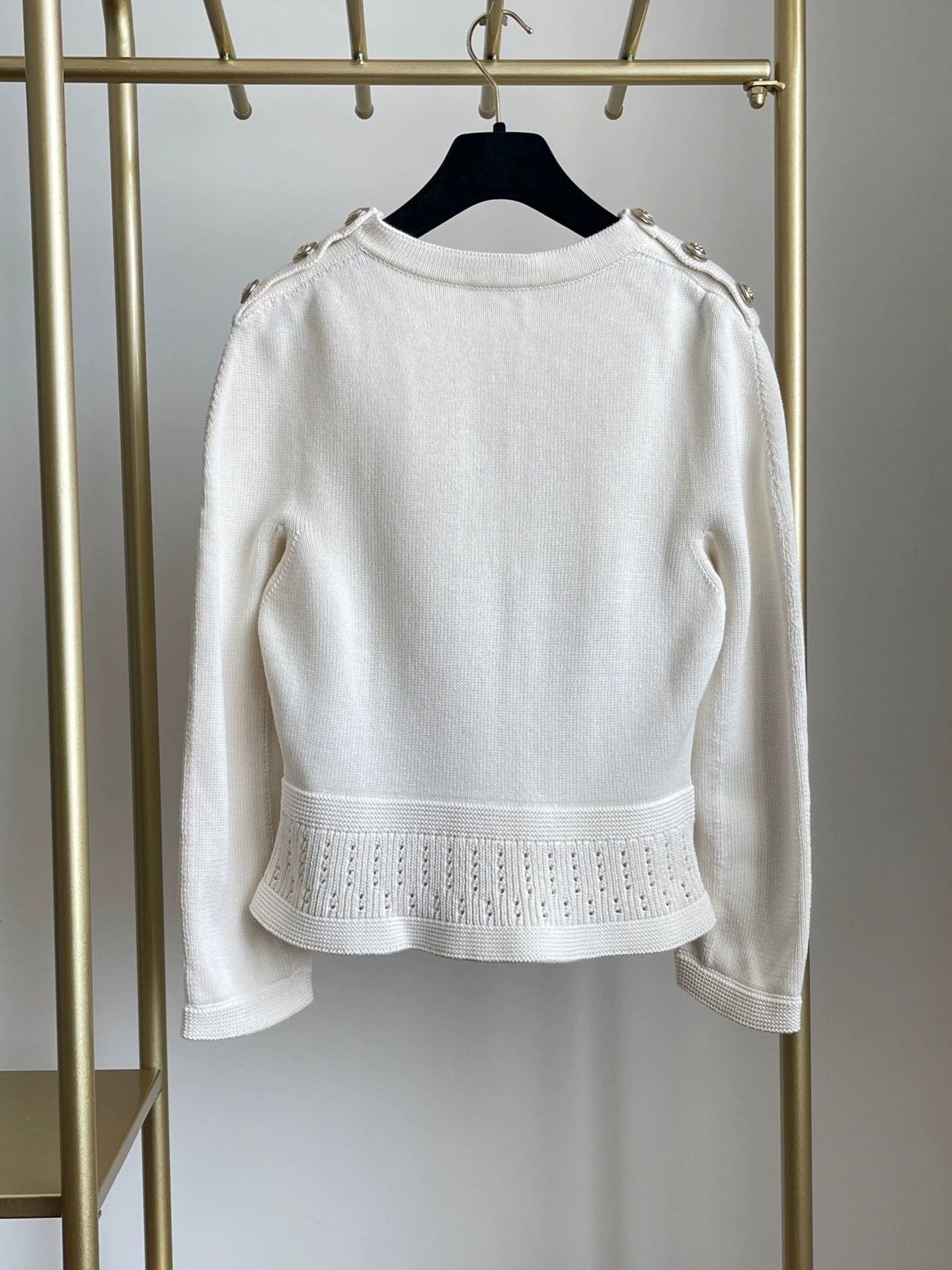 Chanel Chanel 2020 Equestrian White Cashmere Sweater - dmc Size US S / EU 44-46 / 1 - 2 Thumbnail