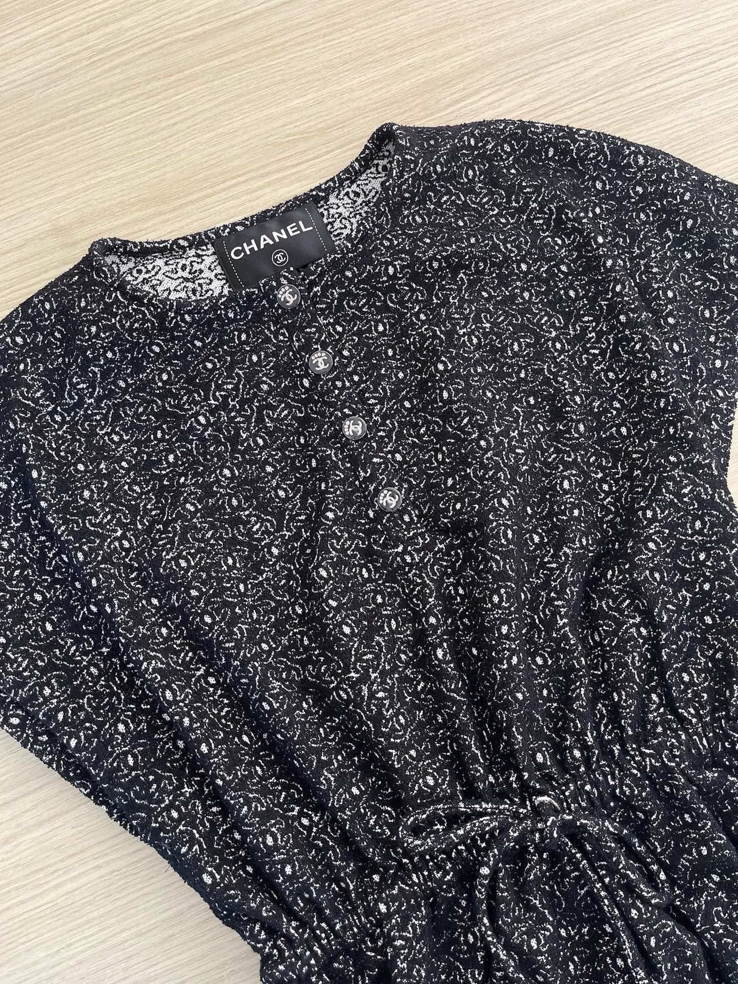 Chanel Chanel 2025 Coco Beach Silver Black Dress - dmc Size US 34 / EU 50 - 4 Thumbnail