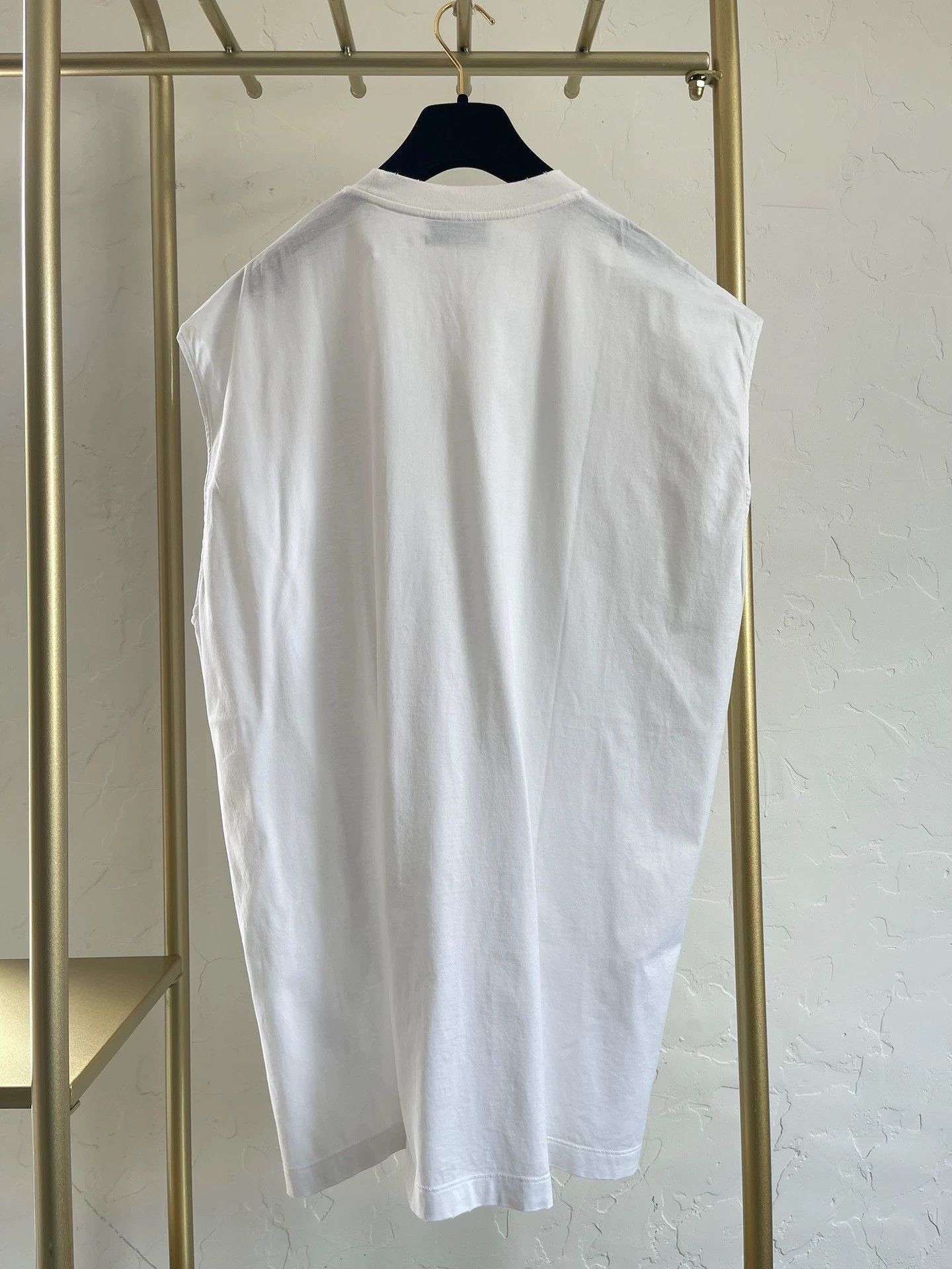 Prada Prada White Triangle Logo Sleeveless Top - dmc Size US S / EU 44-46 / 1 - 2 Thumbnail