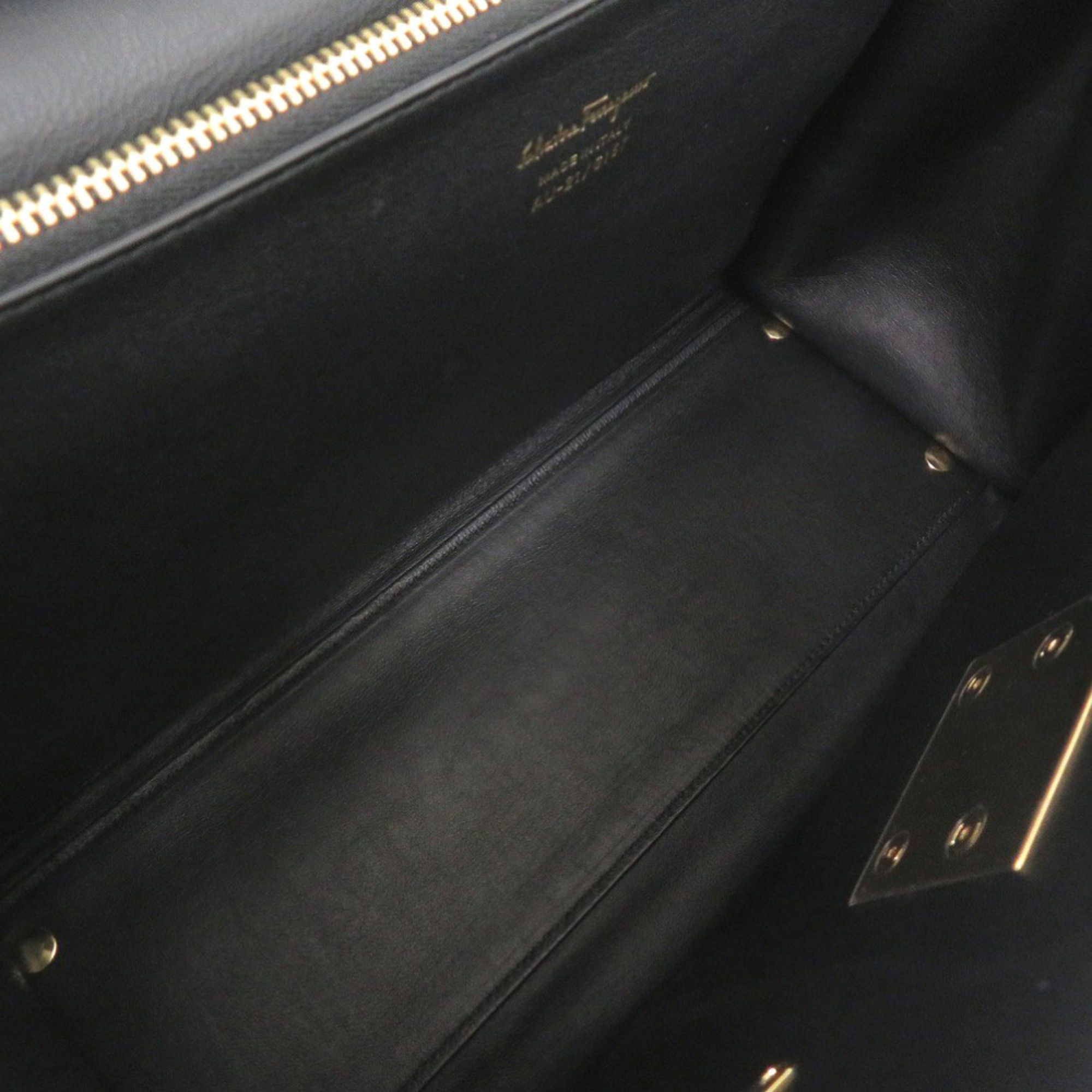 Salvatore Ferragamo Salvatore Ferragamo Gancini Leather Black Handbag 1248 Size ONE SIZE - 7 Thumbnail