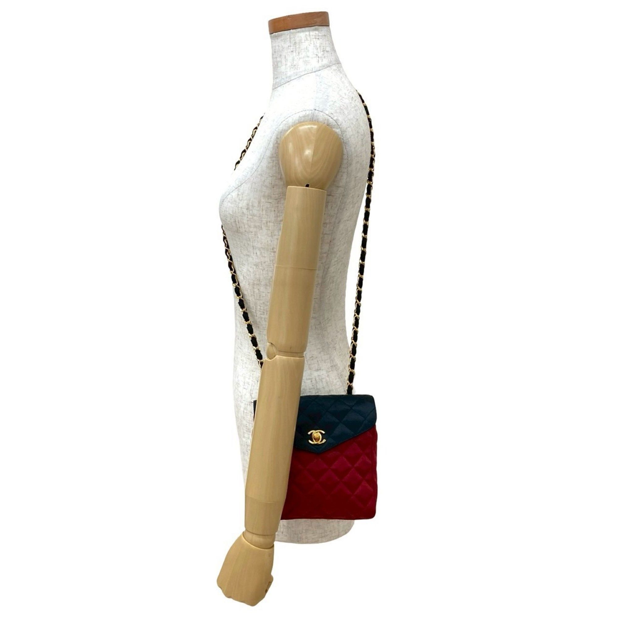 Chanel CHANEL Vintage Matelasse Coco Mark Satin Chain Shoulder Bag in Black and Red (d43-9) Size ONE SIZE - 2 Thumbnail