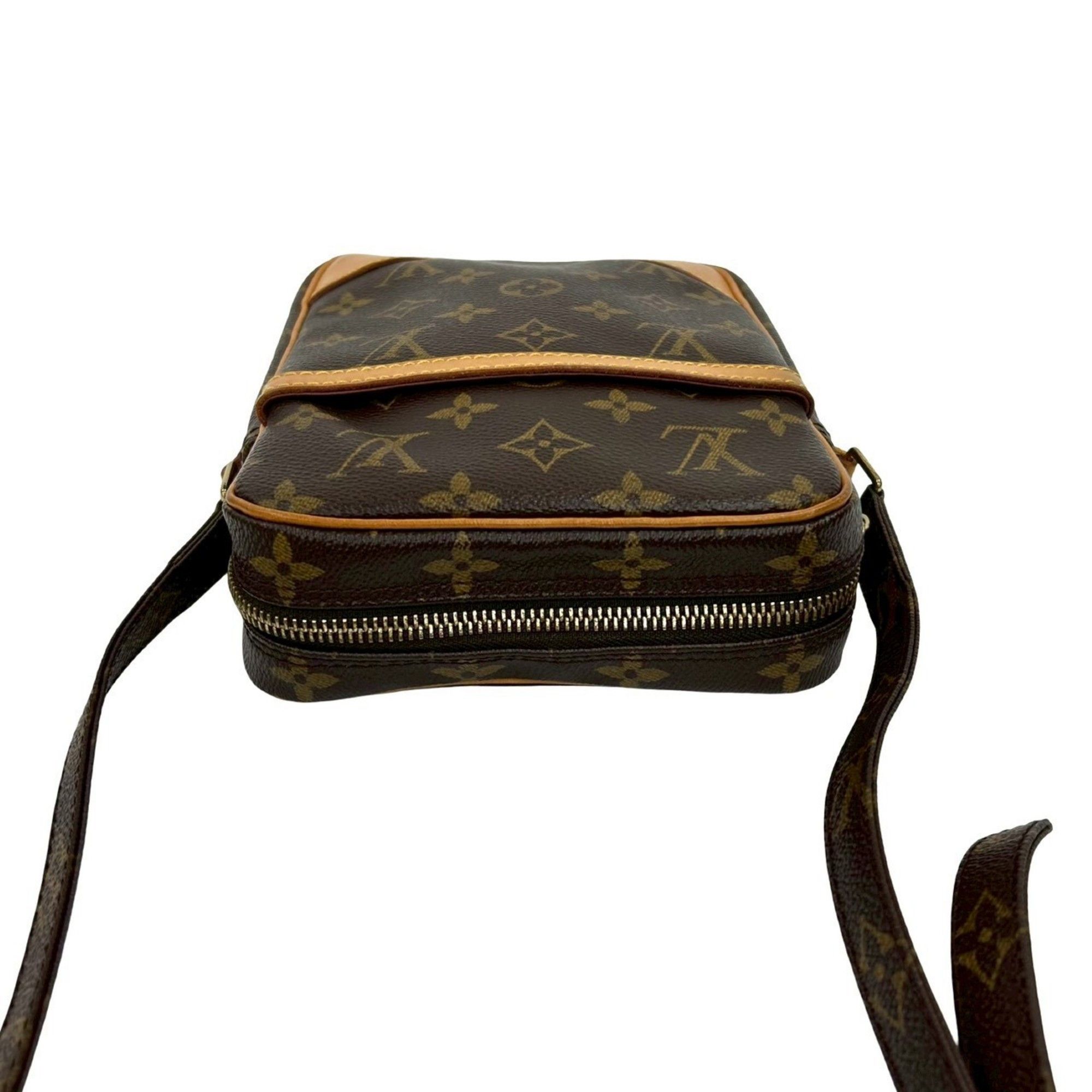 Louis Vuitton LOUIS VUITTON Danube Monogram Leather Mini Shoulder Bag/Pochette/Sacoche Brown 22685 Size ONE SIZE - 4 Thumbnail