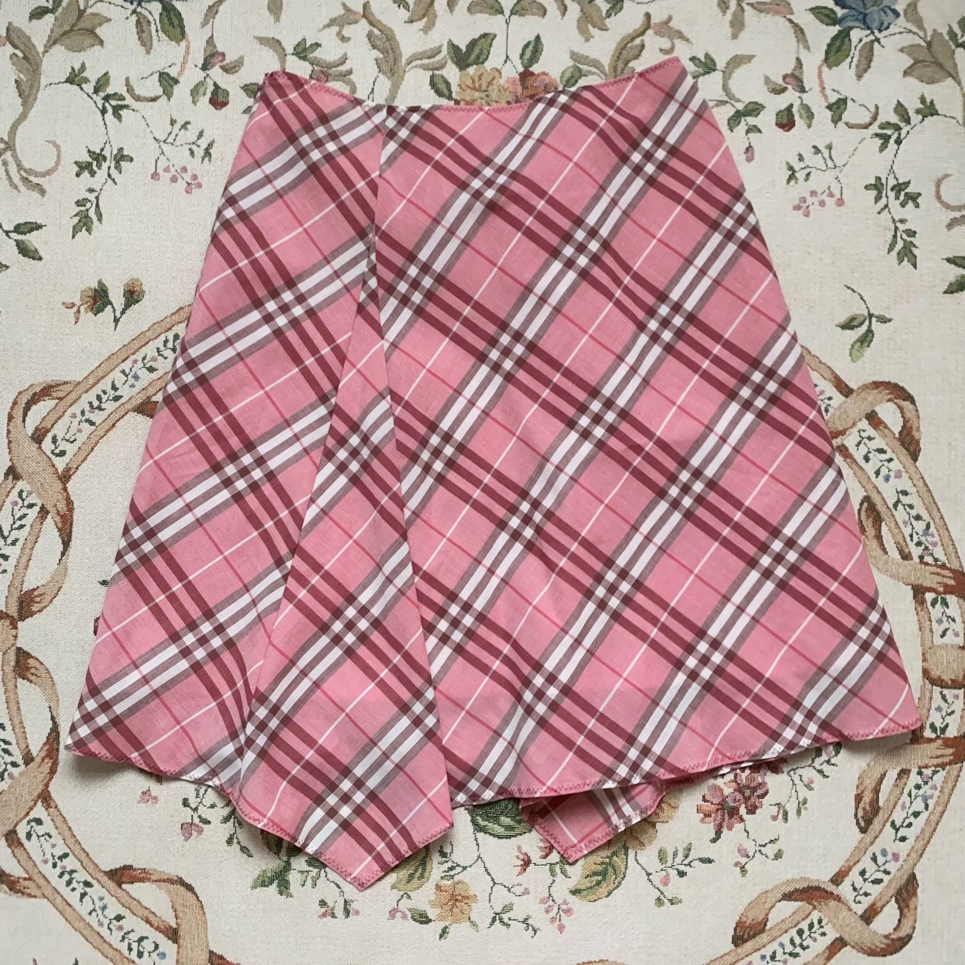 Burberry Burberry Pink Irregular Wool Skirt - dmc Size US 38 / EU 54 - 8 Thumbnail