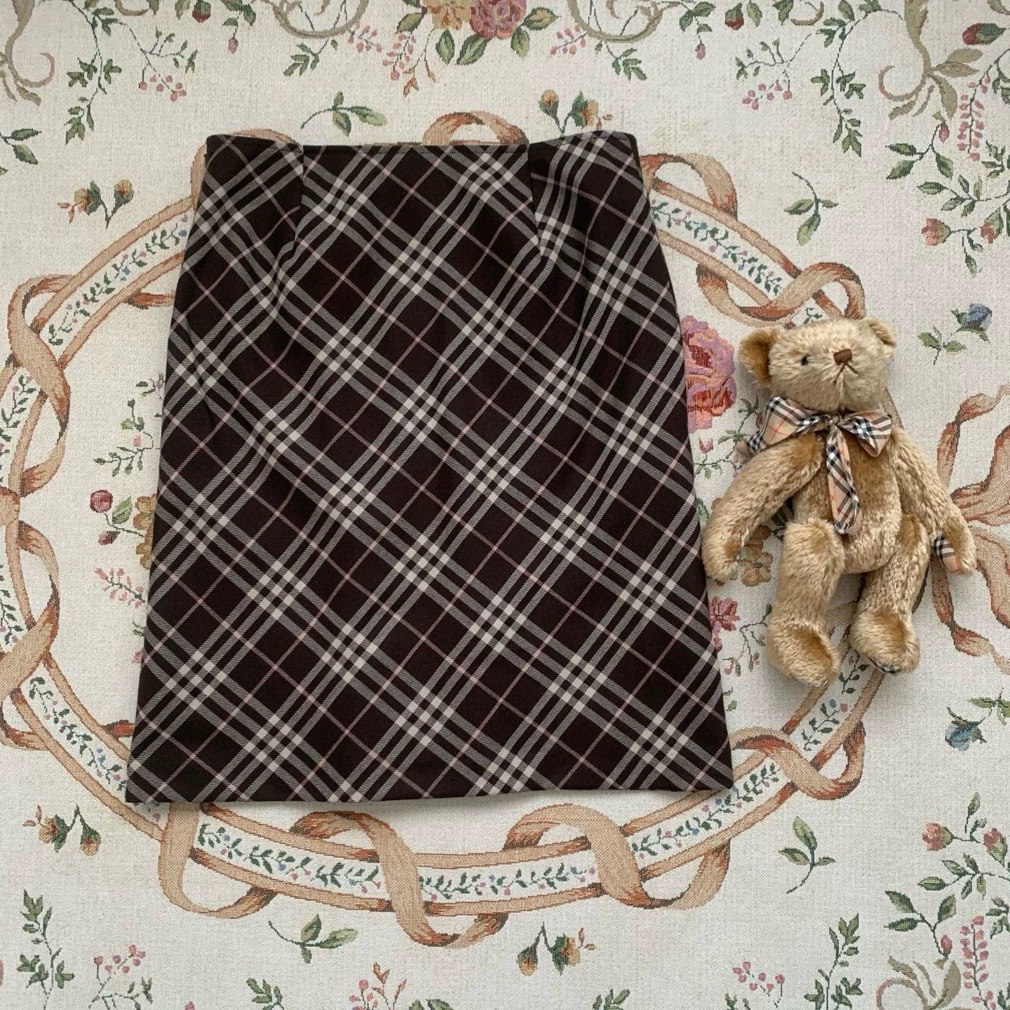 Burberry Burberry Vintage Plaid Mini Skirt - dmc Size US 36 / EU 52 - 4 Thumbnail