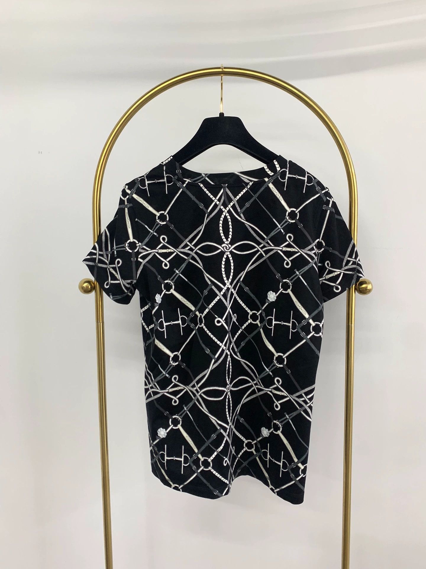 Hermes Hermes Black Printed Short Sleeve T-shirt - dmc Size US M / EU 48-50 / 2 - 2 Thumbnail